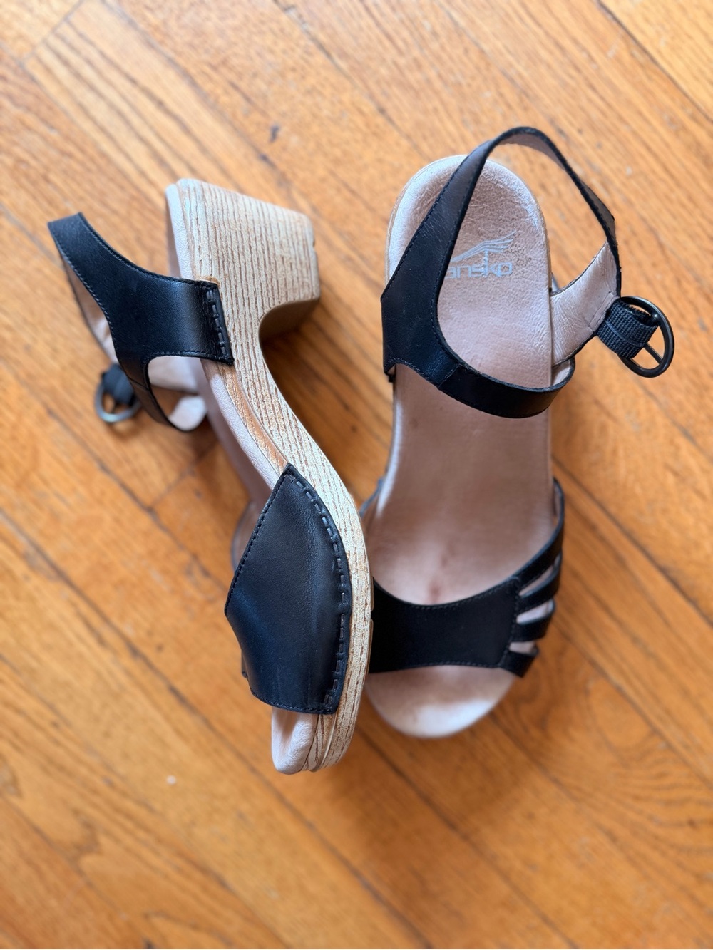 Dansko Black Leather Ankle Strap Block Heel Sandals Size 40